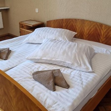 Apartament Rynek 7/1 Appartamento Cieszyn  Esterno foto